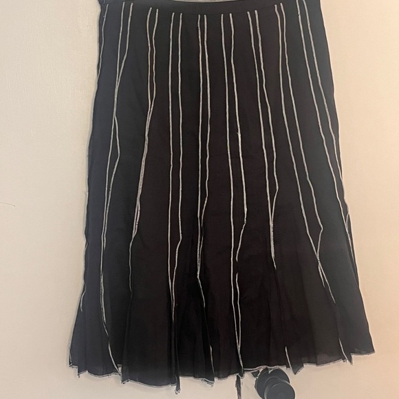 Carole Little Elegant Black Linen Skirt Skirt with White Stripes Size 8 - Picture 3 of 5